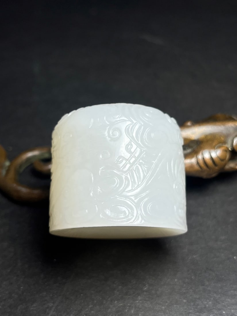 Chinese Hetian Jade Thumb Ring - 2