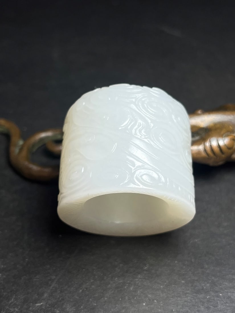 Chinese Hetian Jade Thumb Ring - 4
