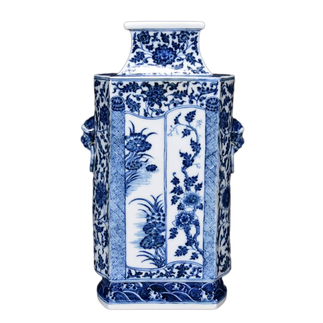 Chinese Blue And White Porcelain Flowers Design Porcelain Vase: Chinese Blue And White Porcelain Flowers Design Porcelain VaseDimension: 340 x 200 (mm)13.38 x 7.87 (inches)