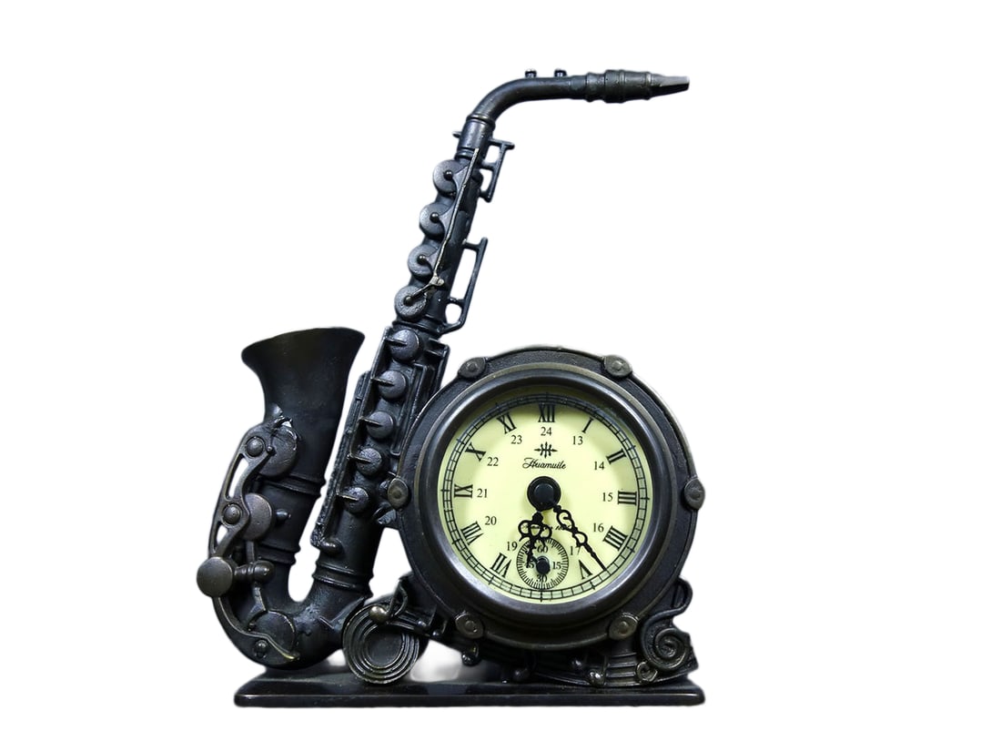 Vintage Copper Mechanical Watch: Vintage Copper Mechanical WatchDimension: 180 x 140 x 55 (mm)7.09 x 5.51 x 2.16 (inches) Weight: 2.03 lbs/ 920 g