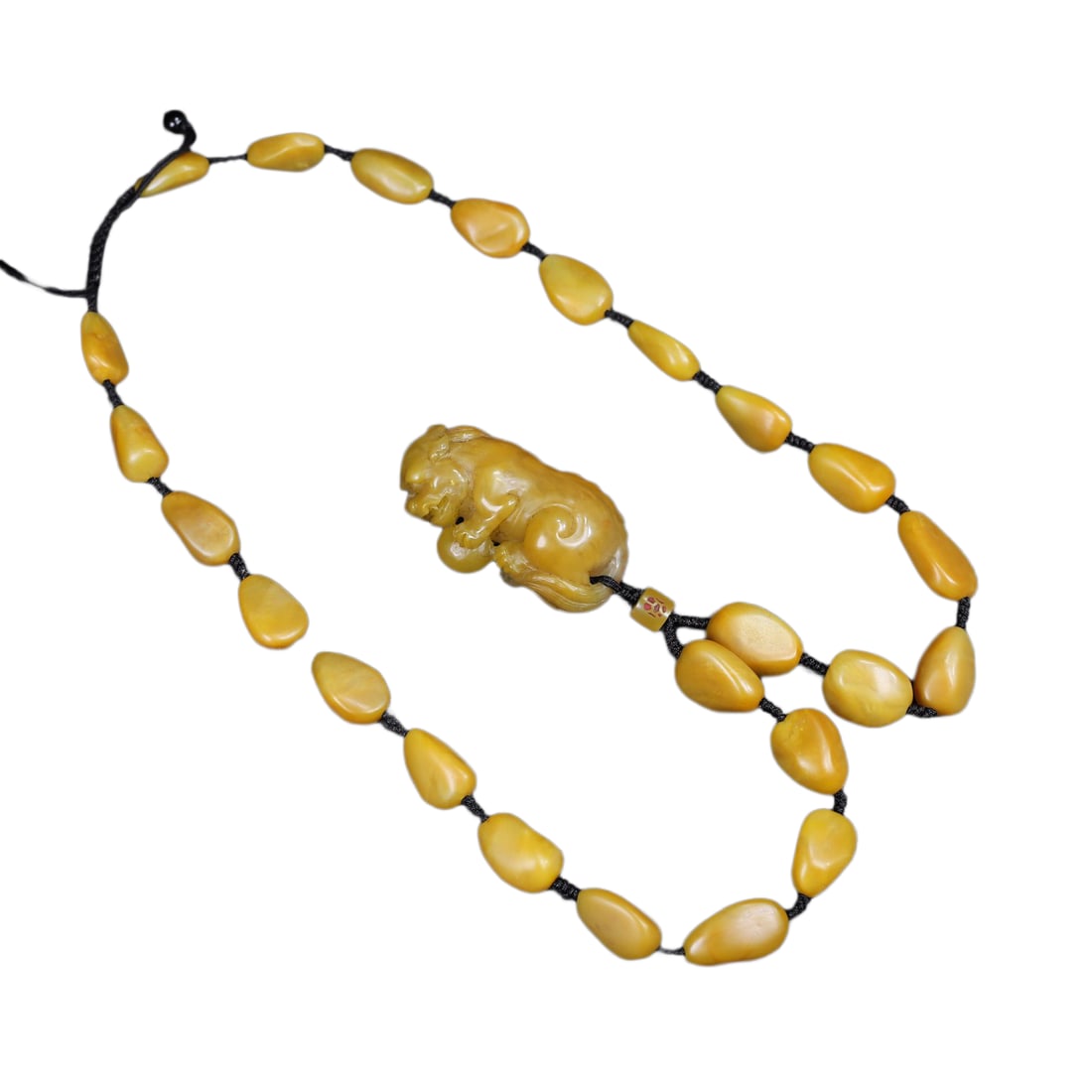 Superb Vintage Chinese Tianhuang Stone Carved Fortune Lion Pendant: Superb Vintage Chinese Tianhuang Stone Carved Fortune Lion PendantDimension: 55 x 30 x 22 (mm)2.16 x 1.18 x 1.87 (inches) Weight: 0.23 lbs/ 103 g