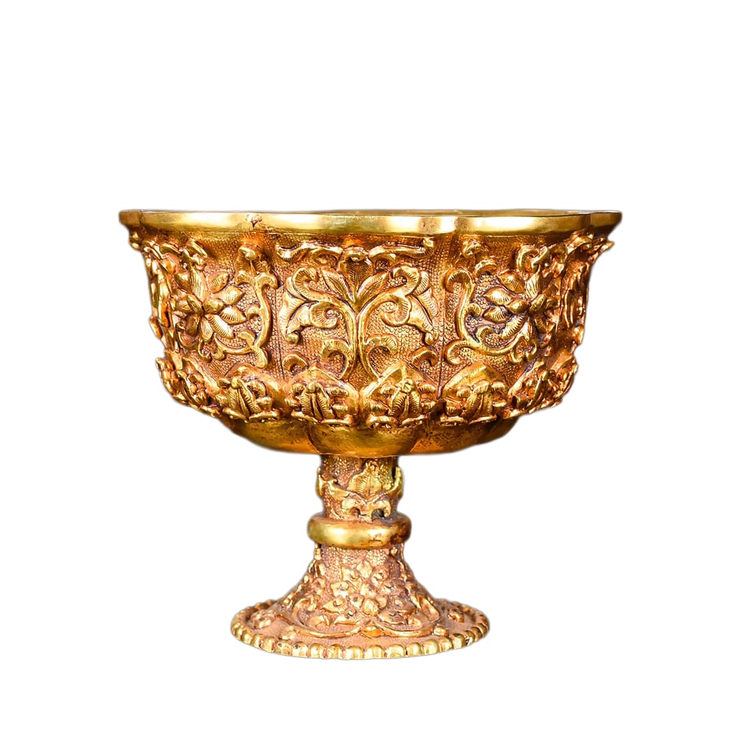Vintage Chinese Gilt Gold Copper Wine Cup: Vintage Chinese Gilt Gold Copper Wine CupDimension: 140 x 120 (mm) 5.51 x 4.72 (inches) Weight: 3.79 lbs/ 1718 g