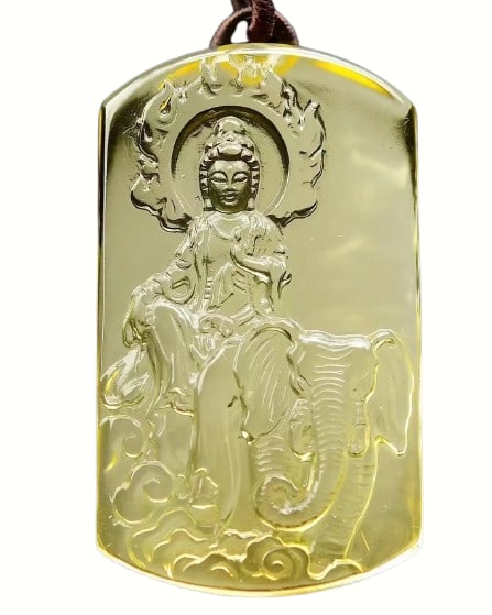 Beautiful Yellow Crystal Carved Samantabhadra Pendant Hand Woven Necklace: Beautiful Yellow Crystal Carved Samantabhadra Pendant Hand Woven NecklaceDimension: 50 x 29 x 13 (mm)1.97 x 1.14 x 0.51 (inches)Weight: 0.09 lbs/ 42 g