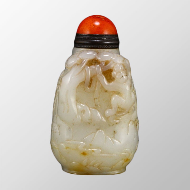 Vintage Chinese Hetian Jade Low Relief Monkey Snuff Bottle: Vintage Chinese Hetian Jade Low Relief Monkey Snuff Bottle Dimension: 75 x 43 x 39(mm) 2.95 x 1.69 x 1.54(inches) Weight: 0.39 lbs/175 g