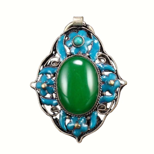 Beautiful Silver Inlay Green Jade Pendant: Beautiful Silver Inlay Green Jade PendantDimension: 50 x 42 x 12 (mm) 1.97 x 1.65 x 0.47 (inches) Weight: 0.05 lbs/ 23 g