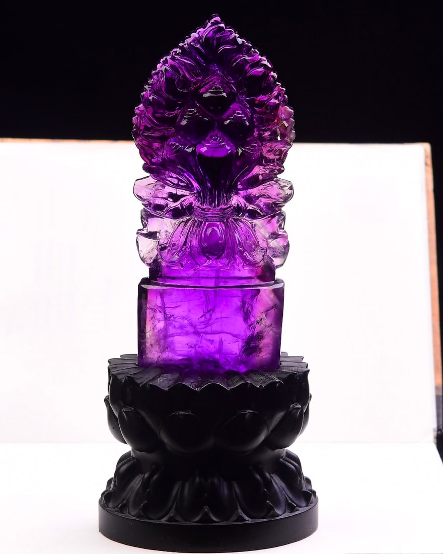 Amethyst Hand-Carved Dharma-vessel Statue 229.6g - 5