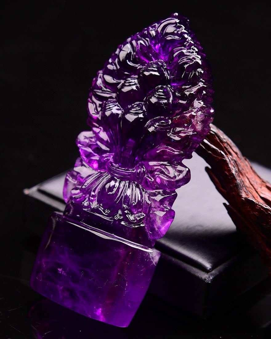 Amethyst Hand-Carved Dharma-vessel Statue 229.6g - 7