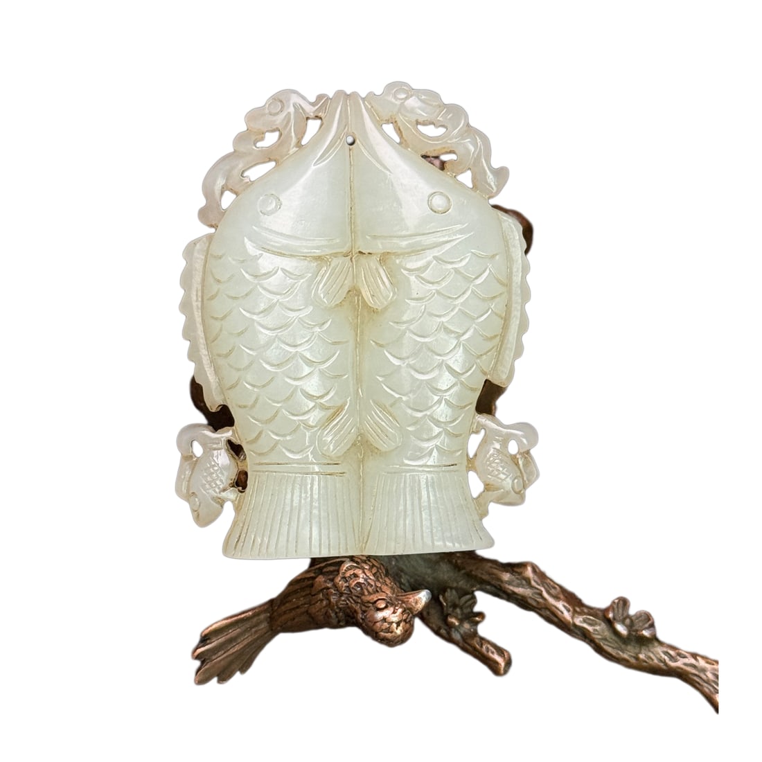 Chinese Hetian Jade Hand-Carved Animal Pendant w Fish,Old 62g: Chinese Hetian Jade Hand-Carved Animal Pendant w Fish,Old 62gDimension: 63 x 48 x 13 (mm) 2.48 x 1.89 x 0.51 (inches) Weight: 0.14 lbs/ 62 g