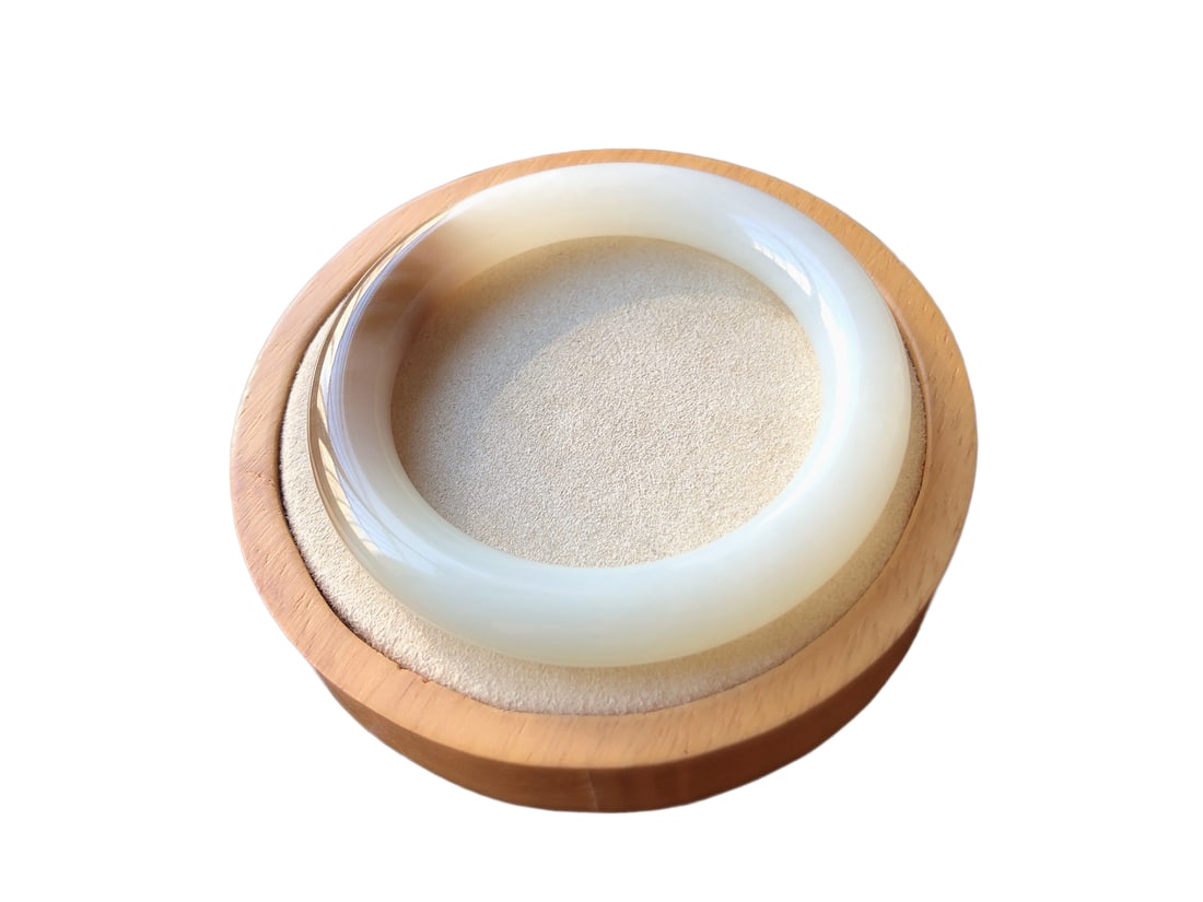 Inside Diameter 51.5mm Chinese Sugar White Hetian Jade Bracelet: Inside Diameter 51.5mm Chinese Sugar White Hetian Jade BraceletInside Diameter: 51.5 (mm) 2.03 (inches)Dimension: 10 x 10 (mm) 0.39 x 0.39 (inches)