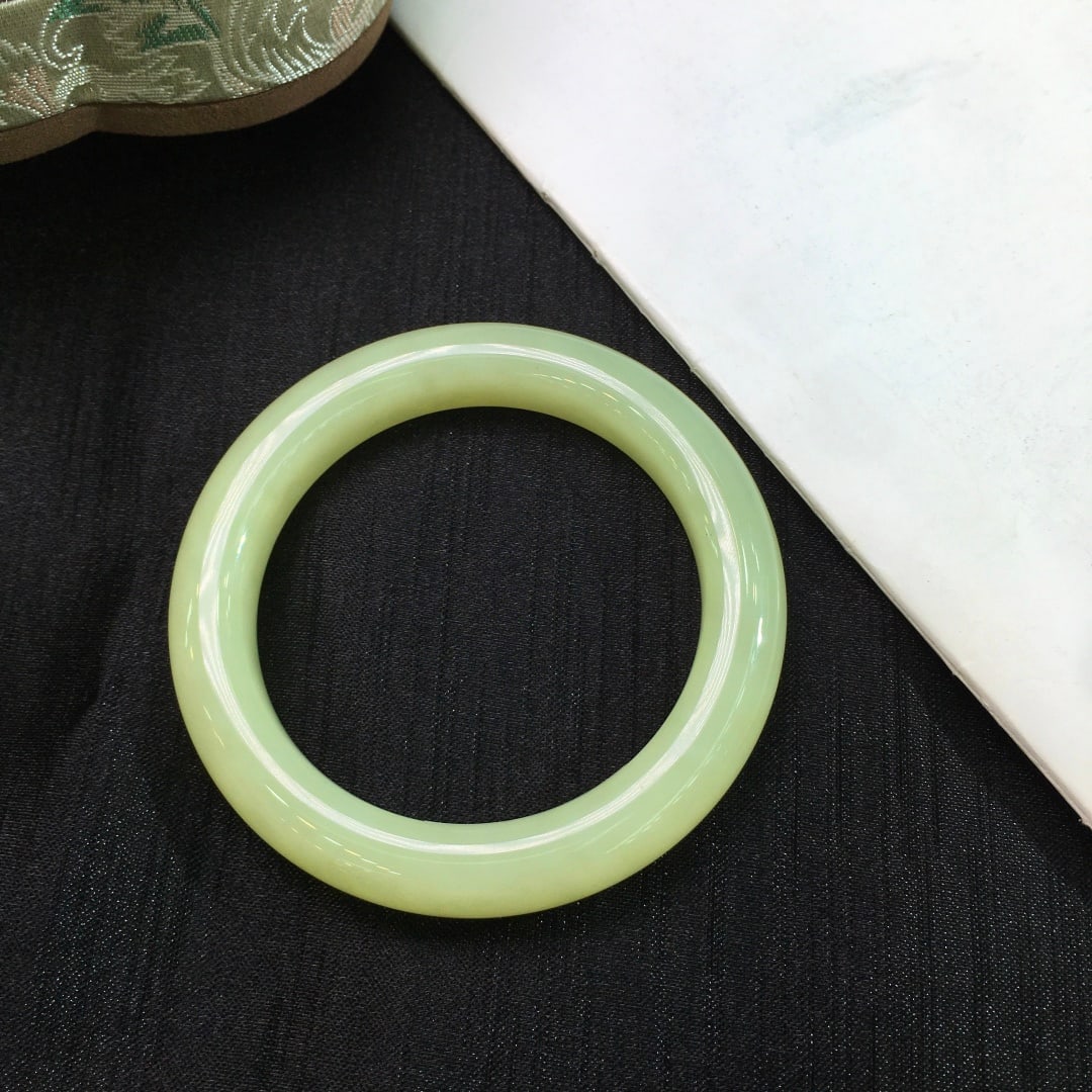 Inside Diameter 55mm Chinese Hetian Jade Bracelet - 2