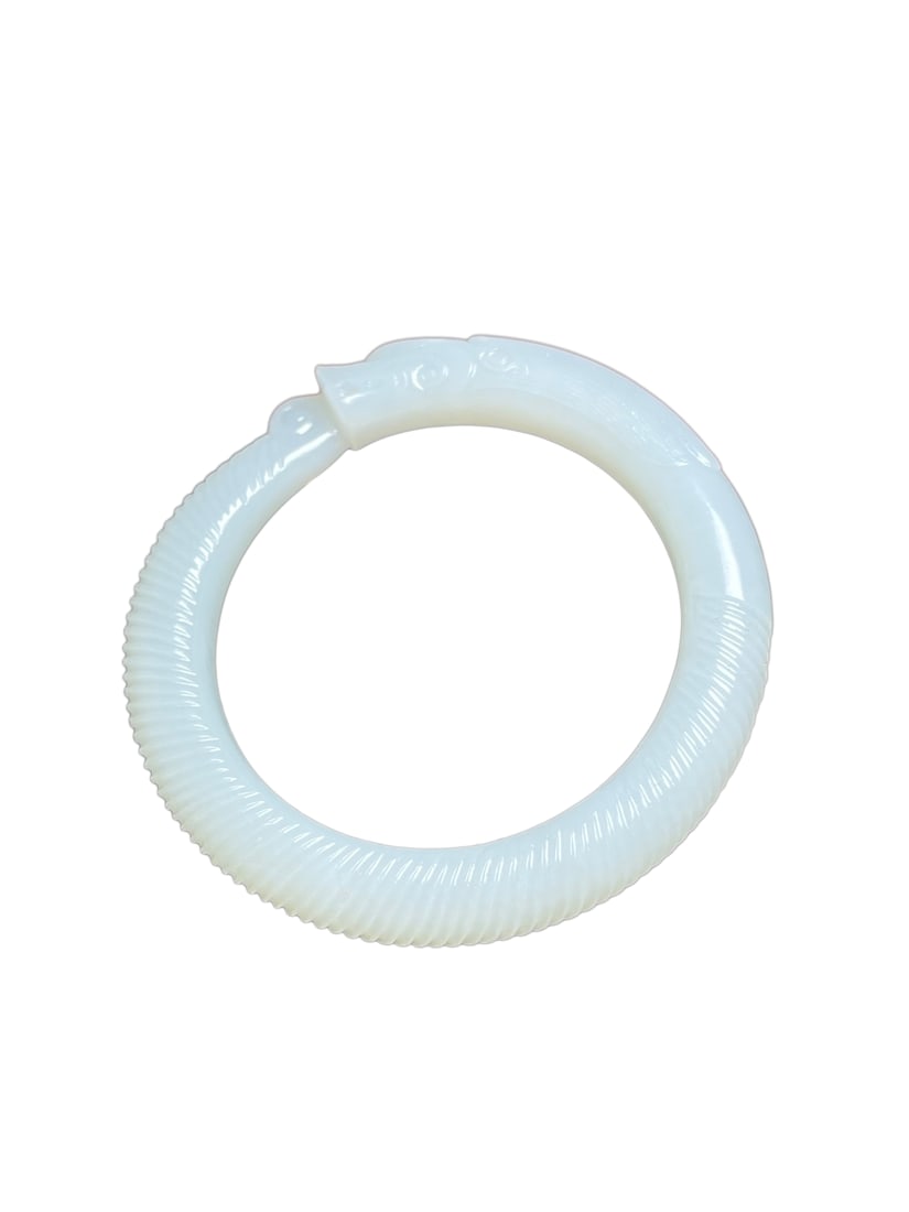 Inside Diameter 56.6mm Chinese White Hetian Jade Dragon Bracelet: Inside Diameter 56.6mm Chinese White Hetian Jade Dragon Bracelet Inside Diameter: 56.6 (mm) 2.023 (inches) Weight: 0.11 lbs/ 49 g