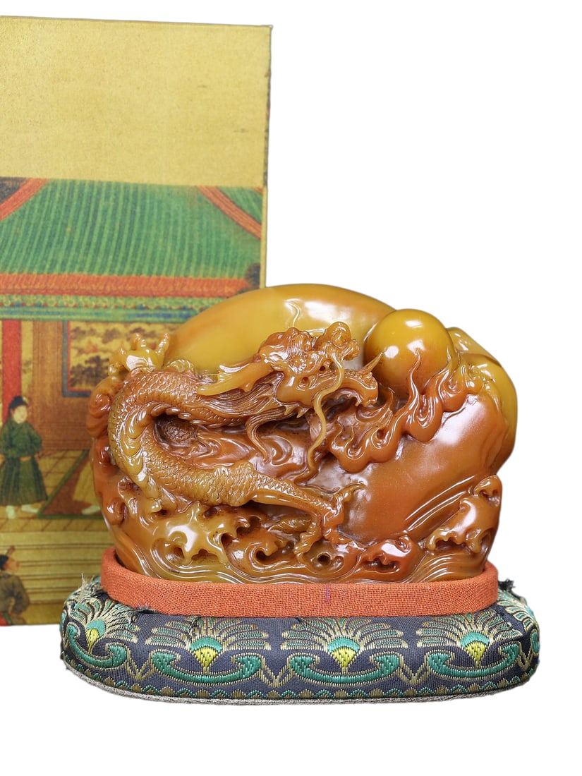 Chinese Shoushan Stone Hand-Carved Beast Seal Statue w Dragon,Old 846g (1 of 10)