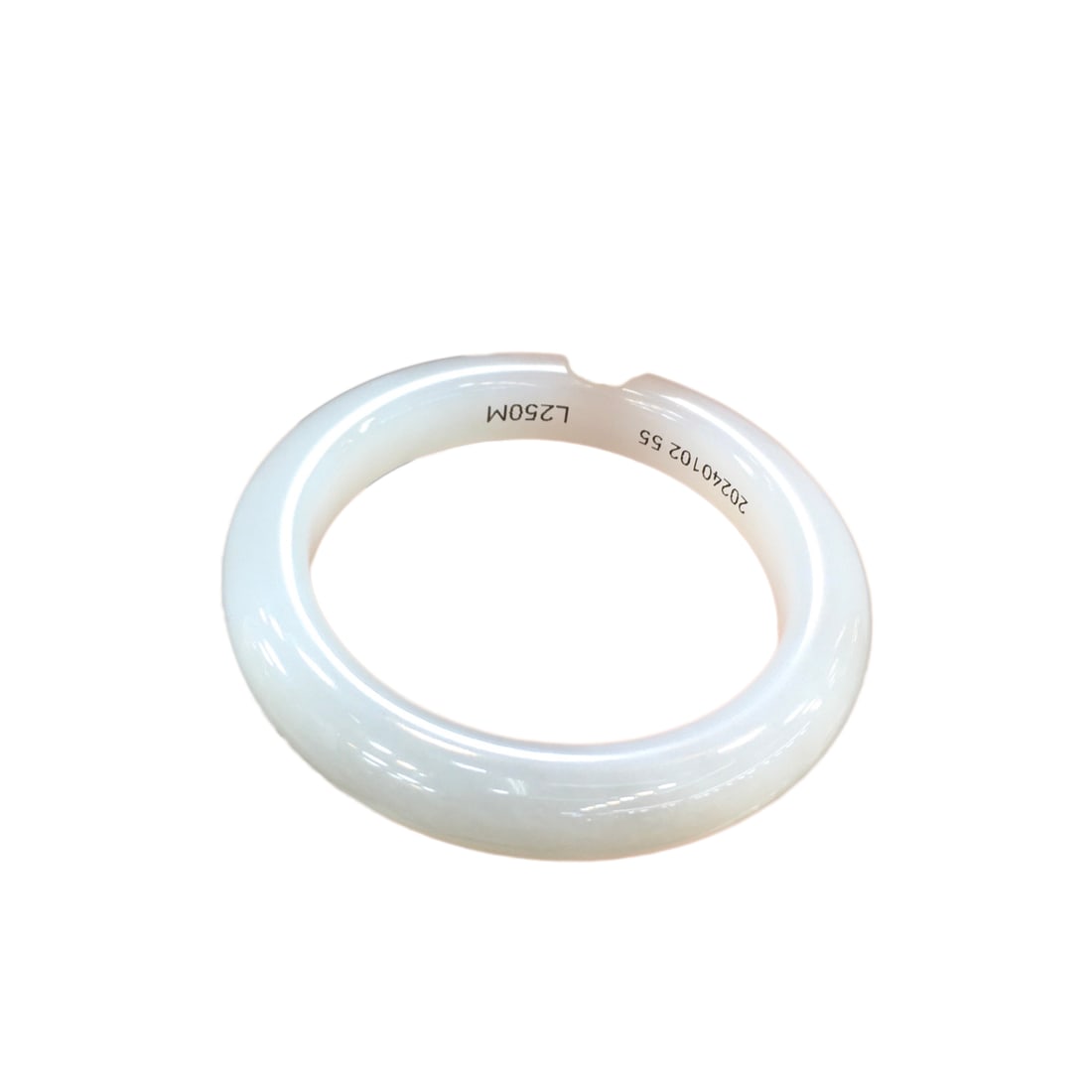 Inside Diameter 55mm Chinese White Hetian Jade Bracelet: Inside Diameter 55mm Chinese White Hetian Jade BraceletInside Diameter: 55 (mm) 2.16 (inches)Dimension: 11.8 x 10 (mm)0.46 x 0.39 (inches)Weight: 0.13 lbs/ 60 g
