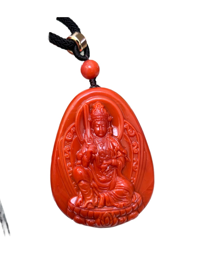 Natural Nanhong Agate Hand-Carved Figure Pendant w Kwa-yin: Natural Nanhong Agate Hand-Carved Figure Pendant w Kwa-yin,With a rosy color and fine, delicate texture,Paired with a hand-braided cord.Dimension: 49.3 x 37 x 13 (mm) 1.94 x 1.46 x 0.51 (inches) Weigh