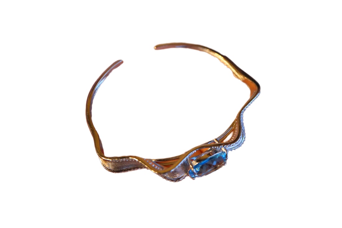 925 Silver Inlay Topaz Bracelet: 925 Silver Inlay Topaz BraceletDimension: 16 x 12 (mm) 0.63 x 0.47 (inches)