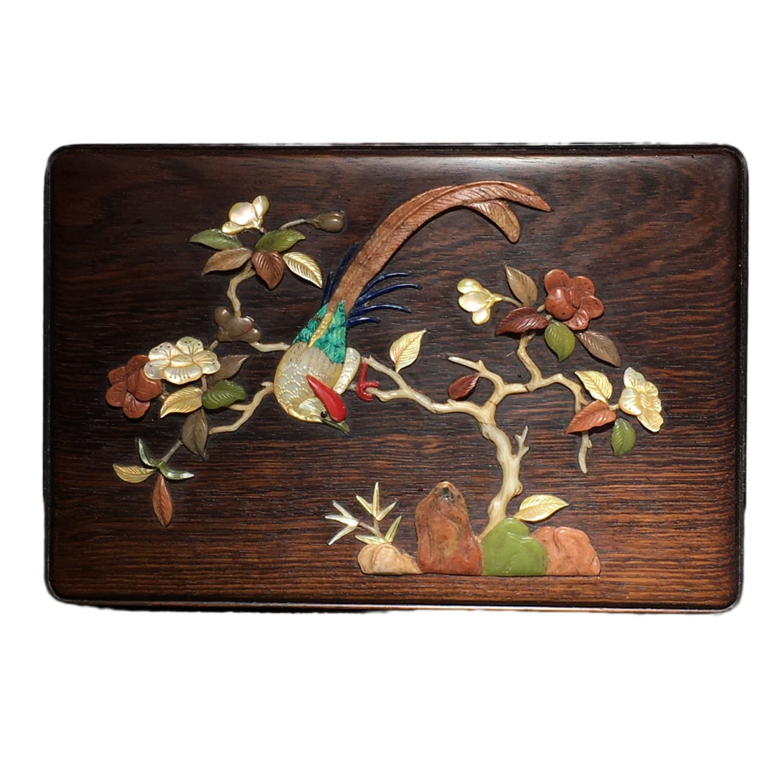 Vintage Huanghuali Wood Jewellery Box Inlay Shell of Plum Flower & Magpie: Vintage Huanghuali Wood Jewellery Box Inlay Shell of Plum Flower & Magpie Dimension: 180 x 120 x 70 (mm)7.09 x 4.72 x 2.75 (inches) Weight: 1.37 lbs/ 620 g