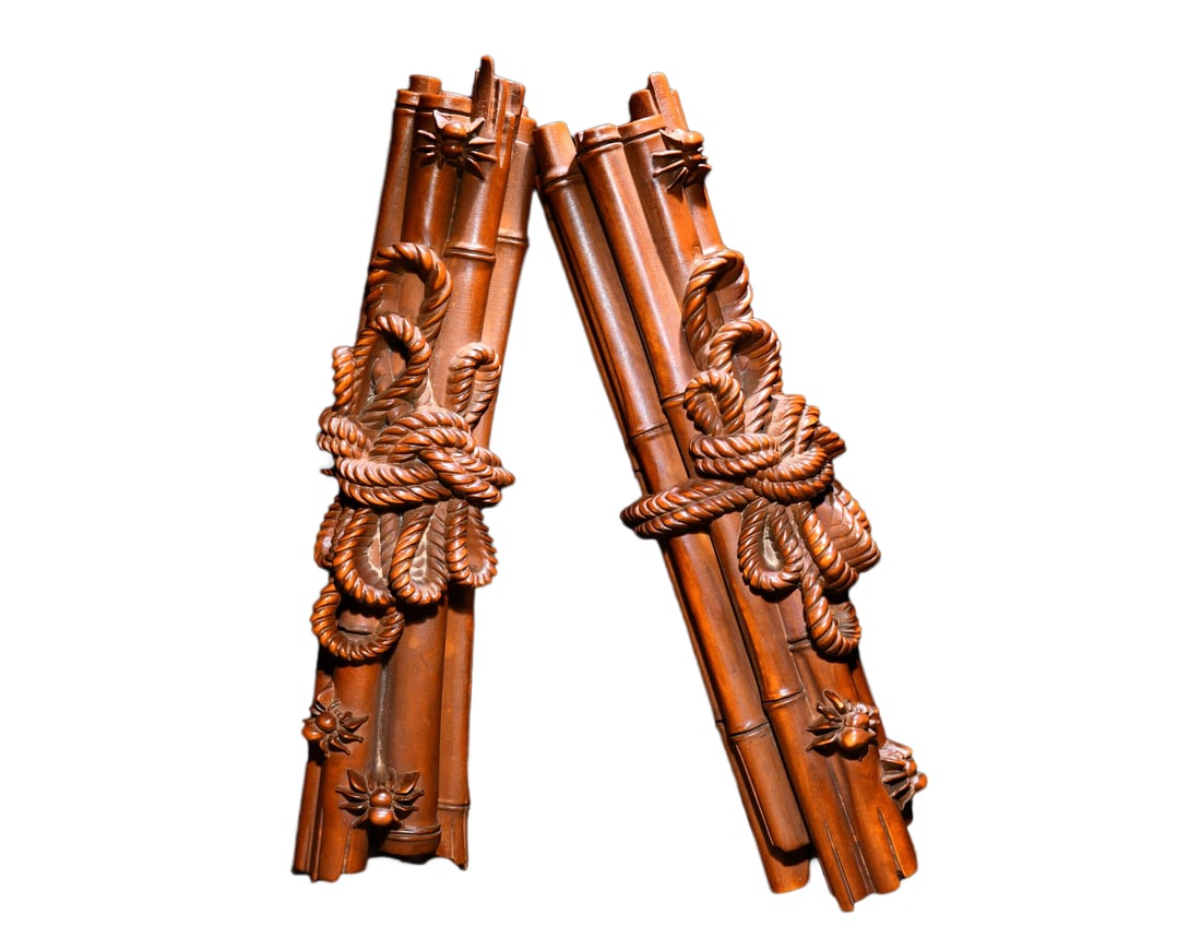 A Pair Vintage Boxwood Wood Paperweight: A Pair Vintage Boxwood Wood Paperweight Dimension: 190 x 50 x 50 (mm) 7.48 x 1.97 x 1.97 (inches) Weight: 0.06 lbs/ 347 g