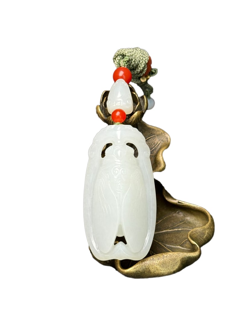 Natural Hetian Jade Hand-Carved Animal Pendant w Fortune Cicada: Natural Hetian Jade Hand-Carved Animal Pendant w Fortune CicadaDimension: 54 x 29 x 14 (mm) 2.12 x 1.14 x 0.55 (inches) Weight: 0.08 lbs/ 37 g