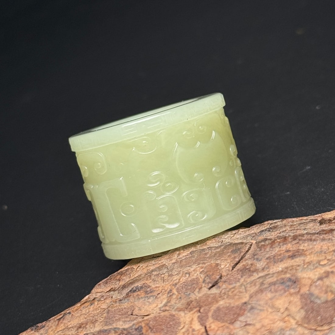 Natural Hetian Jade Thumb Ring - 3