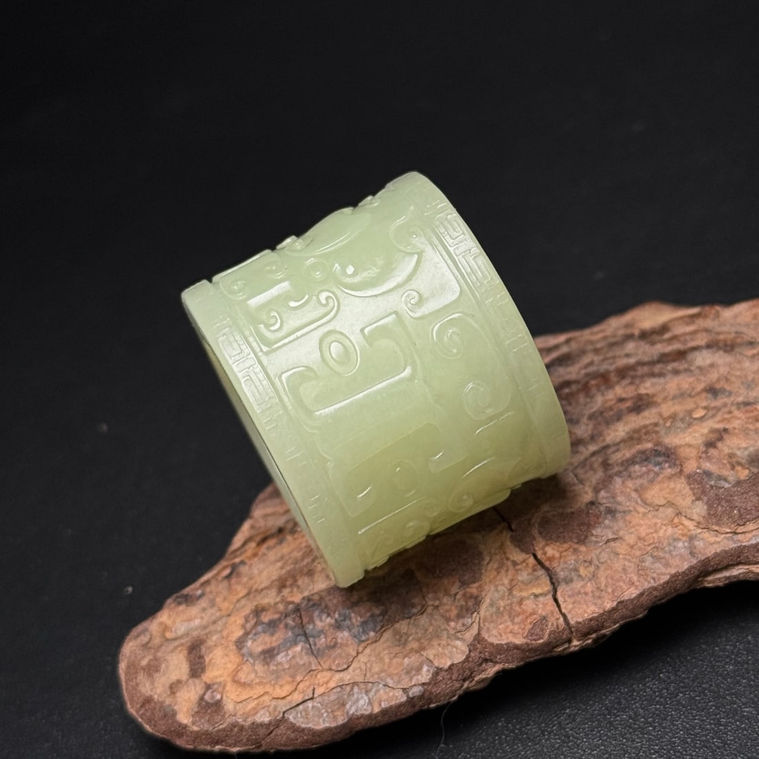 Natural Hetian Jade Thumb Ring - 7