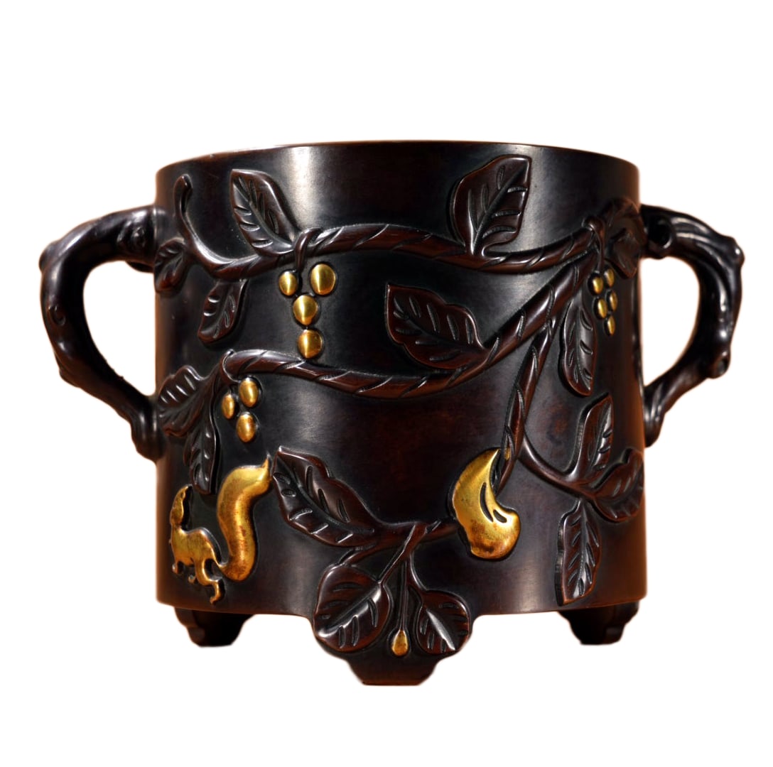 Vintage Gilt Gold Copper Double Ear Incense Burner: Vintage Gilt Gold Copper Double Ear Incense BurnerDimension: 123 x 123 (mm) 4.84 x 4.84 (inches) Weight: 5.97 lbs/ 2710 g