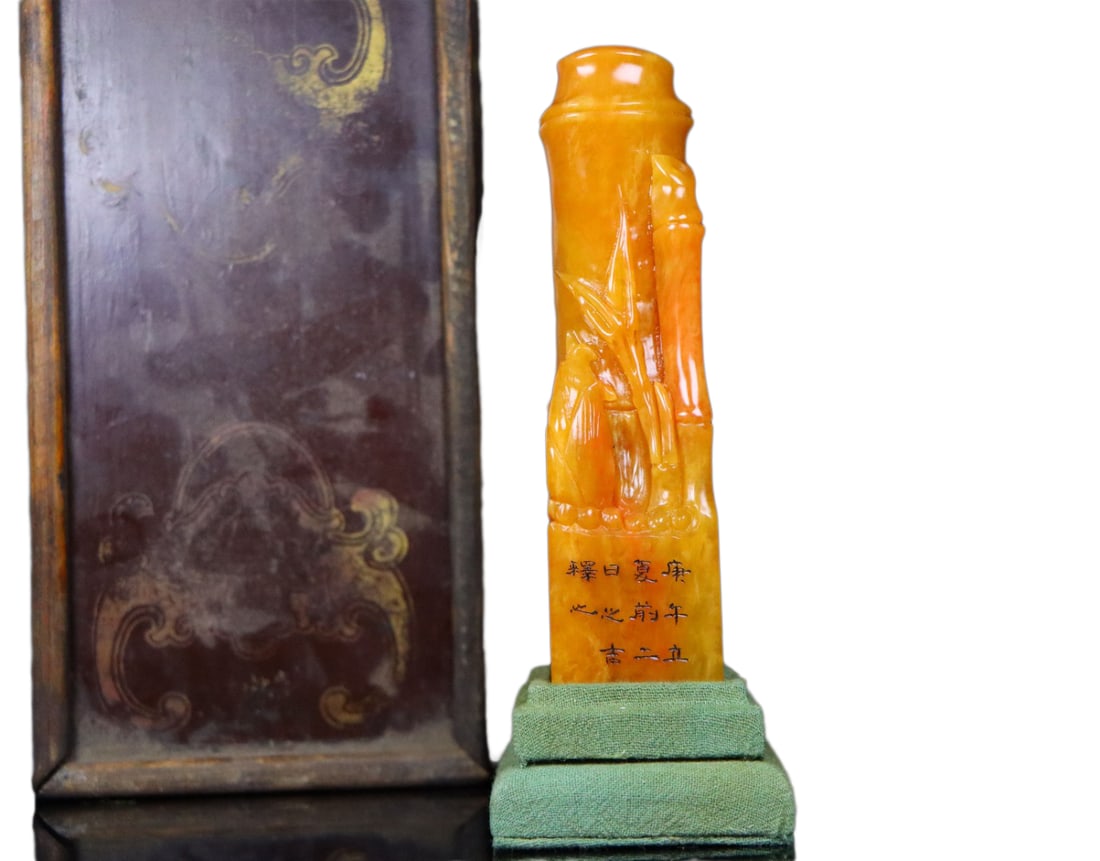 Vintage Tianhuang Shoushan Stone Hand-Carved Seal Statue w Fortune Bamboo: Vintage Tianhuang Shoushan Stone Hand-Carved Seal Statue w Fortune BambooDimension: 129 x 32 x 32 (mm) 5.08 x 1.26 x 1.26 (inches) Weight (without base): 0.55 lbs/ 252 gThe total weight does not inclu