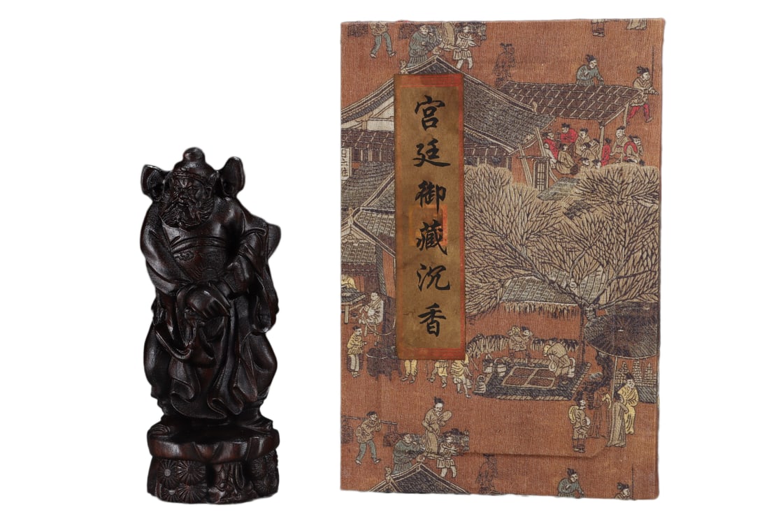 Chenxiang Wood Hand-Carved Heavenly Ghostcatcher Statue: Chenxiang Wood Hand-Carved Heavenly Ghostcatcher Statue Dimension: 250 x 95 x 55 (mm) 9.84 x 3.74 x 2.16 (inches) The final purchase includes the box.