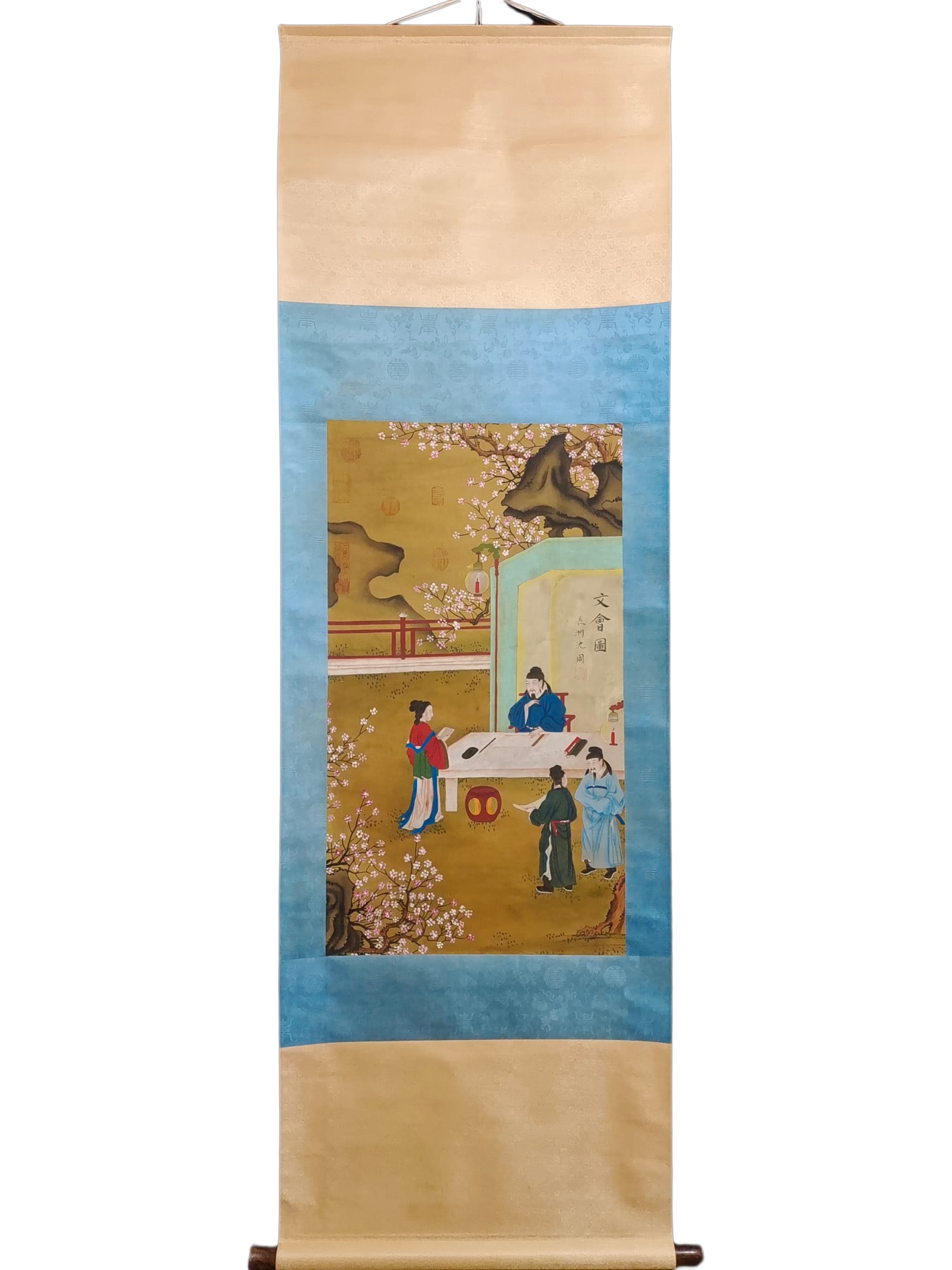 Chinese Watercolour On Silk Figure Design Painting - Shen Zhou: Chinese Watercolour On Silk Figure Design Painting - Shen ZhouDimension: 1850 x 580 (mm) 72.83 x 22.83 (inches) Dimension: 800 x 450 (mm) 31.50 x 17.72 (inches)