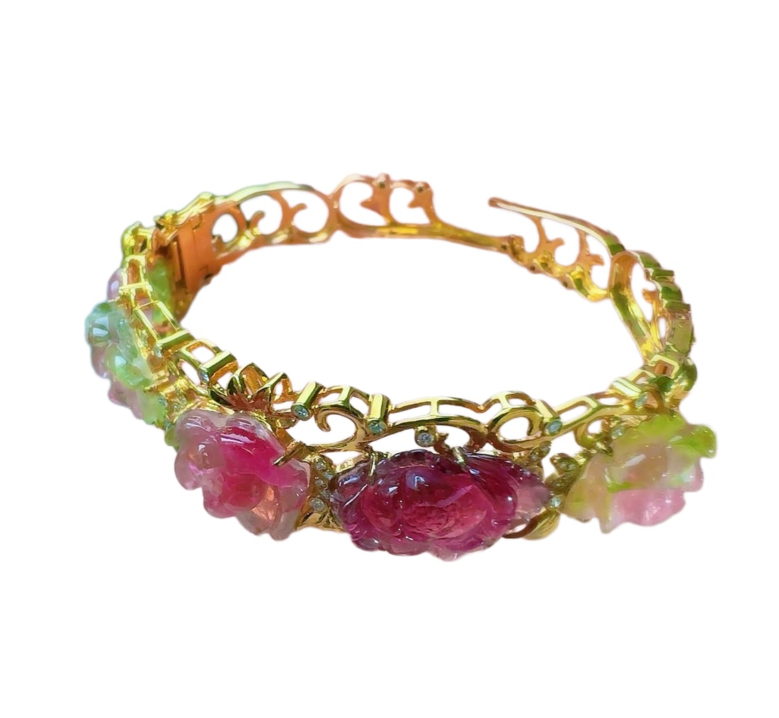 18K Gold Inlay Diamond ,Tourmaline Hand-Carved Lotus Flower Bracelet: 18K Gold Inlay Diamond ,Tourmaline Hand-Carved Lotus Flower Bracelet,(Spring Blossoms) Bangle adorned with diamonds, exuding vintage elegance! The overall design is exquisitely lavish! The tourmaline