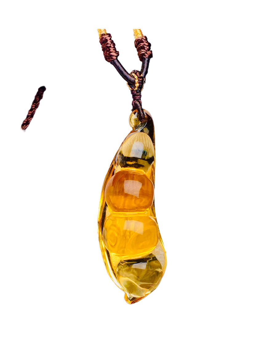 Natural Yellow Crystal Hand-Carved Pendant w Pea Pod & w Hand Woven Necklace: Natural Yellow Crystal Hand-Carved Pendant w Pea Pod & w Hand Woven Necklace Dimension: 43 x 14 x 12 (mm) 1.69 x 0.55 x 0.47 (inches)