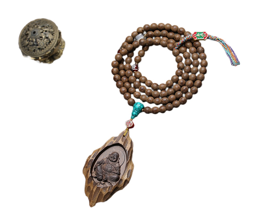Chenxiang Wood Hand-Carved Pendant w Laughing Buddha & w Hand Woven Chenxiang Wood Beads Necklace: Vintage Chenxiang Wood Hand-Carved Pendant w Laughing Buddha & w Hand Woven Chenxiang Wood Beads Necklace Dimension: 77 x 43 (mm) 3.03 x 1.69 (inches) Weight: 0.17 lbs/ 75.4 g