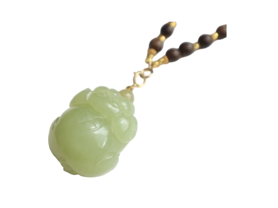 Hetian Jade Hand-Carved Pendant w Pig & w Hand Woven Chenxiang Wood,Nanhong Agate Beads Necklace: Natural Hetian Jade Hand-Carved Pendant w Fortune Pig & w Hand Woven Chenxiang Wood,Nanhong Agate Beads Necklace Dimension: 29 x 23.3 x 16.5 (mm) 1.14 x 0.92 x 0.65 (inches)