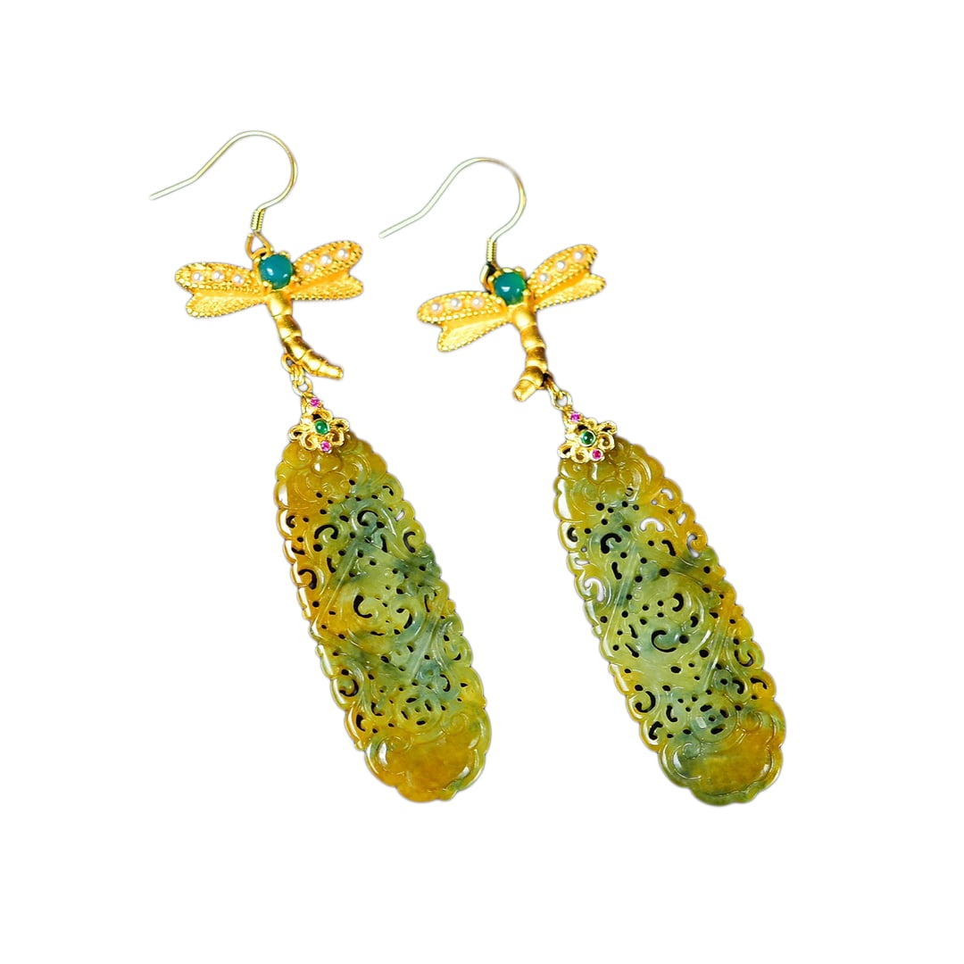A Pair 925 Silver Plated Gilt Gold Inlay Jadeite Earrings: A Pair 925 Silver Plated Gilt Gold Inlay Jadeite Earrings Dimension: 44 x 16.2 x 2.2 (mm) 1.73 x 0.64 x 0.09 (inches)
