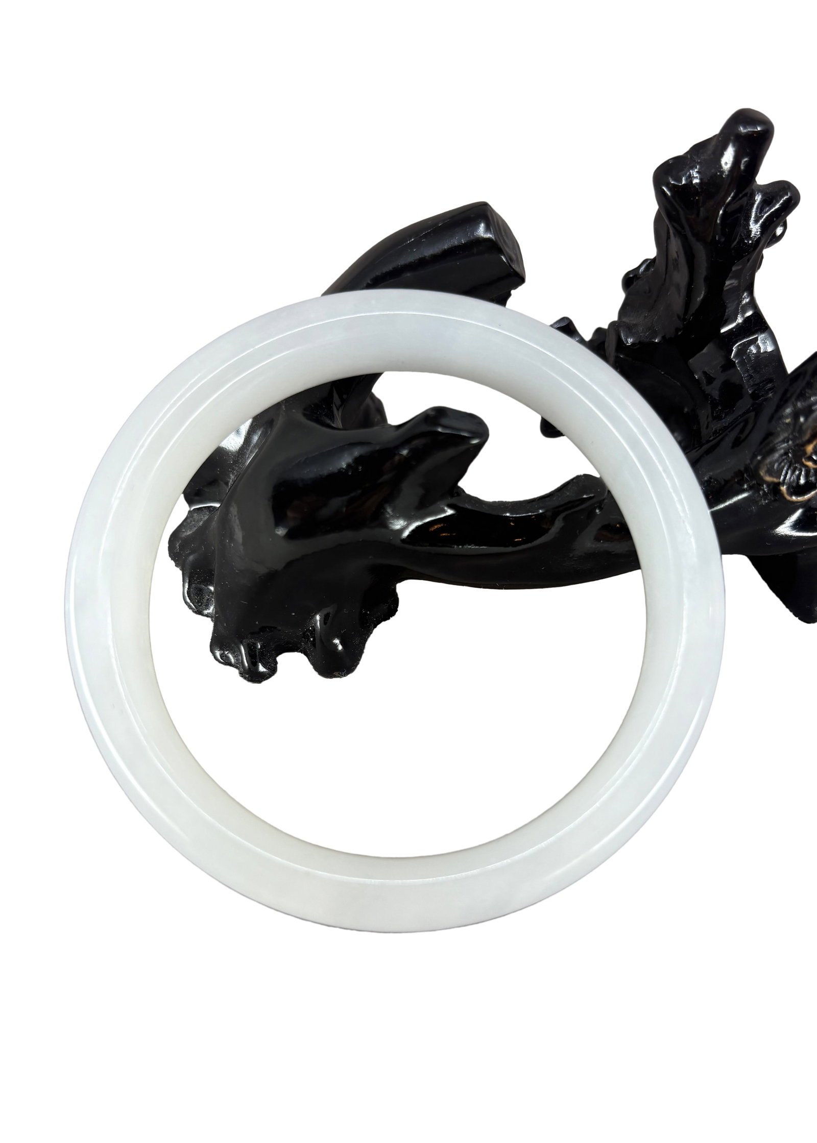 Inside Diameter 57mm White Hetian Jade Bracelet: Inside Diameter 57mm White Hetian Jade BraceletInside Diameter: 57 (mm) 2.24 (inches)Dimension: 73 x 12.5 (mm) 2.87 x 0.49 (inches)Weight: 0.10 lbs/ 46.16 g