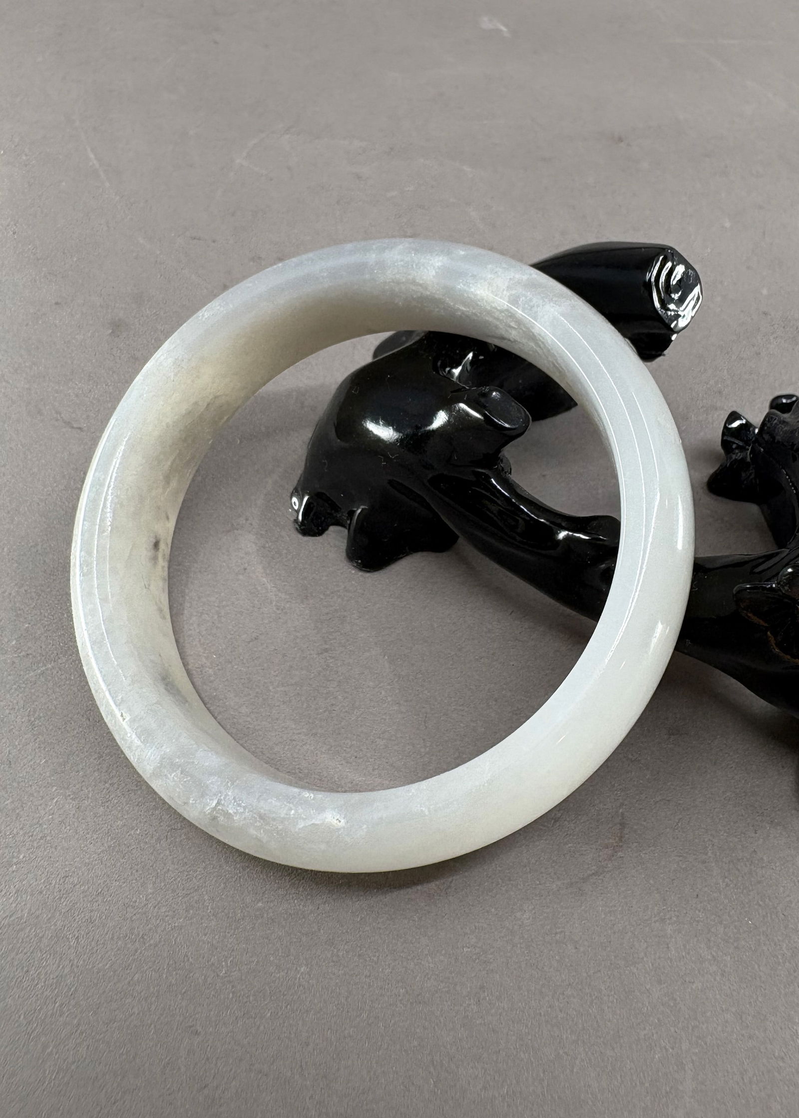 Inside Diameter 61mm Hetian Jade Bracelet: Inside Diameter 61mm Hetian Jade BraceletInside Diameter: 61 (mm) 2.40 (inches)Dimension: 72.5 x 17.5 (mm) 2.85 x 0.69 (inches)Weight: 0.16 lbs/ 71.7 g