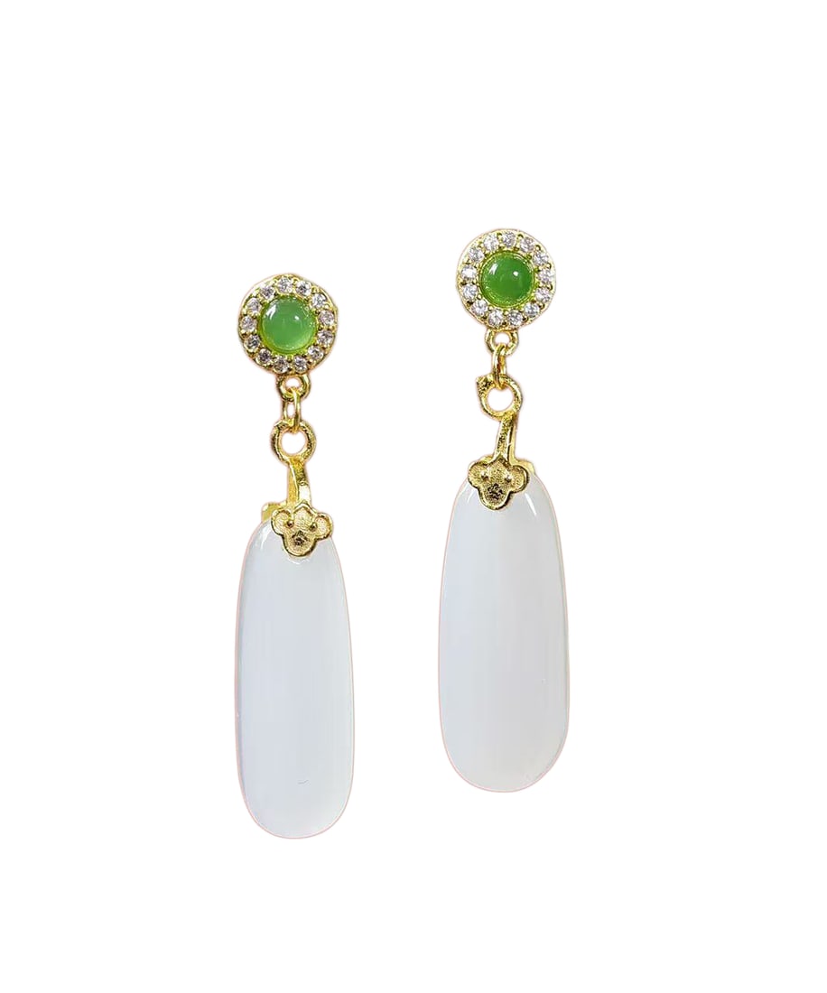 A Pair 925 Silver Inlay Hetian Jade Earrings: A Pair 925 Silver Inlay Hetian Jade Earrings Dimension: 20.1 x 7.9 (mm) 0.79 x 0.31 (inches)