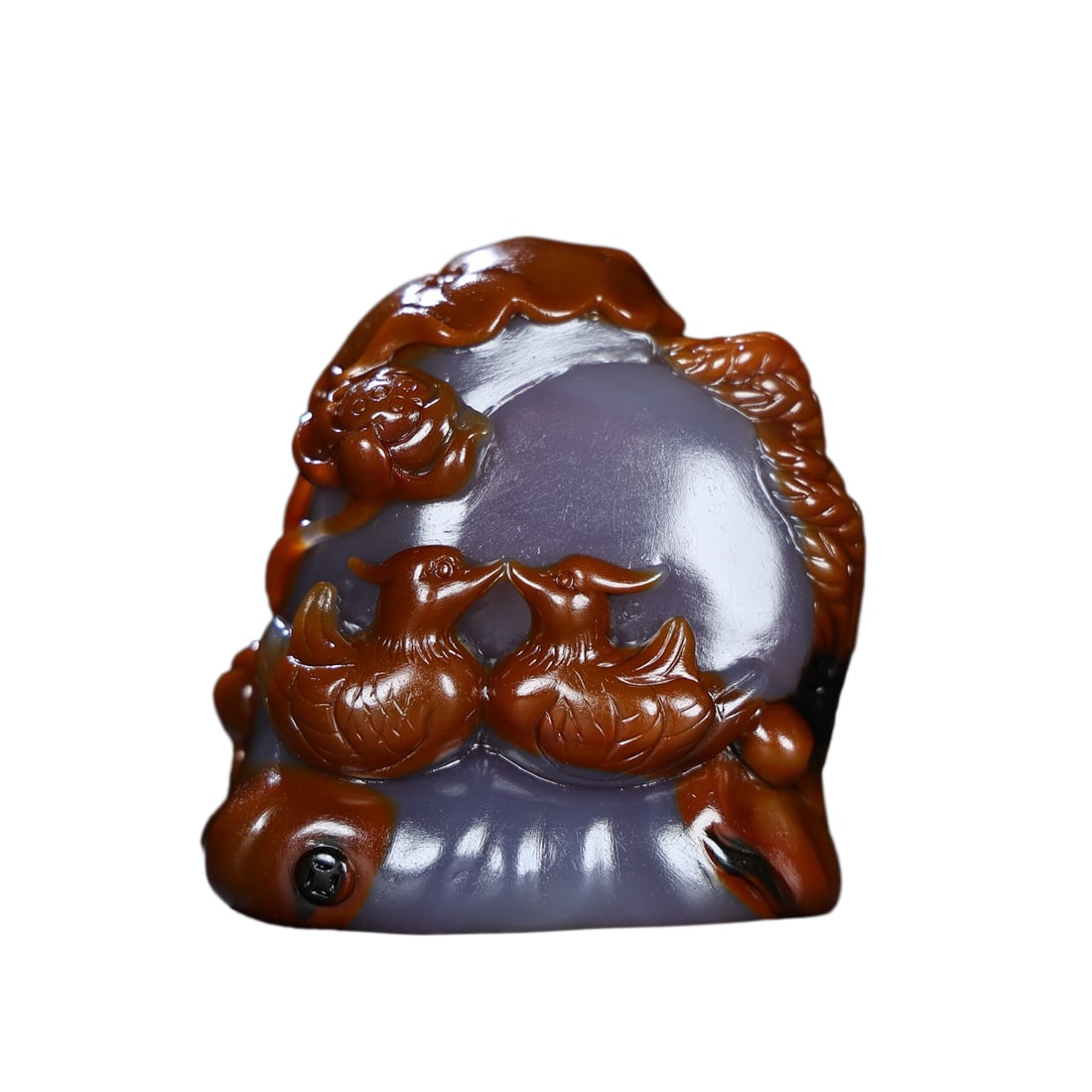 Agate Hand-Carved Statue w Mandarin Ducks & Lotus Flower: Agate Hand-Carved Statue w Mandarin Ducks & Lotus FlowerDimension: 76 x 72 x 31 (mm) 2.99 x 2.83 x 1.22 (inches) Weight: 0.63 lbs/ 286 g
