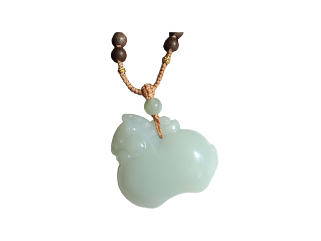 Hetian Jade Hand-Carved Pendant w Fortune Horse & Hand Woven Chenxiang Wood Beads Necklace: Hetian Jade Hand-Carved Pendant w Fortune Horse & Hand Woven Chenxiang Wood Beads NecklaceDimension: 30.2 x 28 x 14 (mm) 1.19 x 1.10 x 0.55 (inches)
