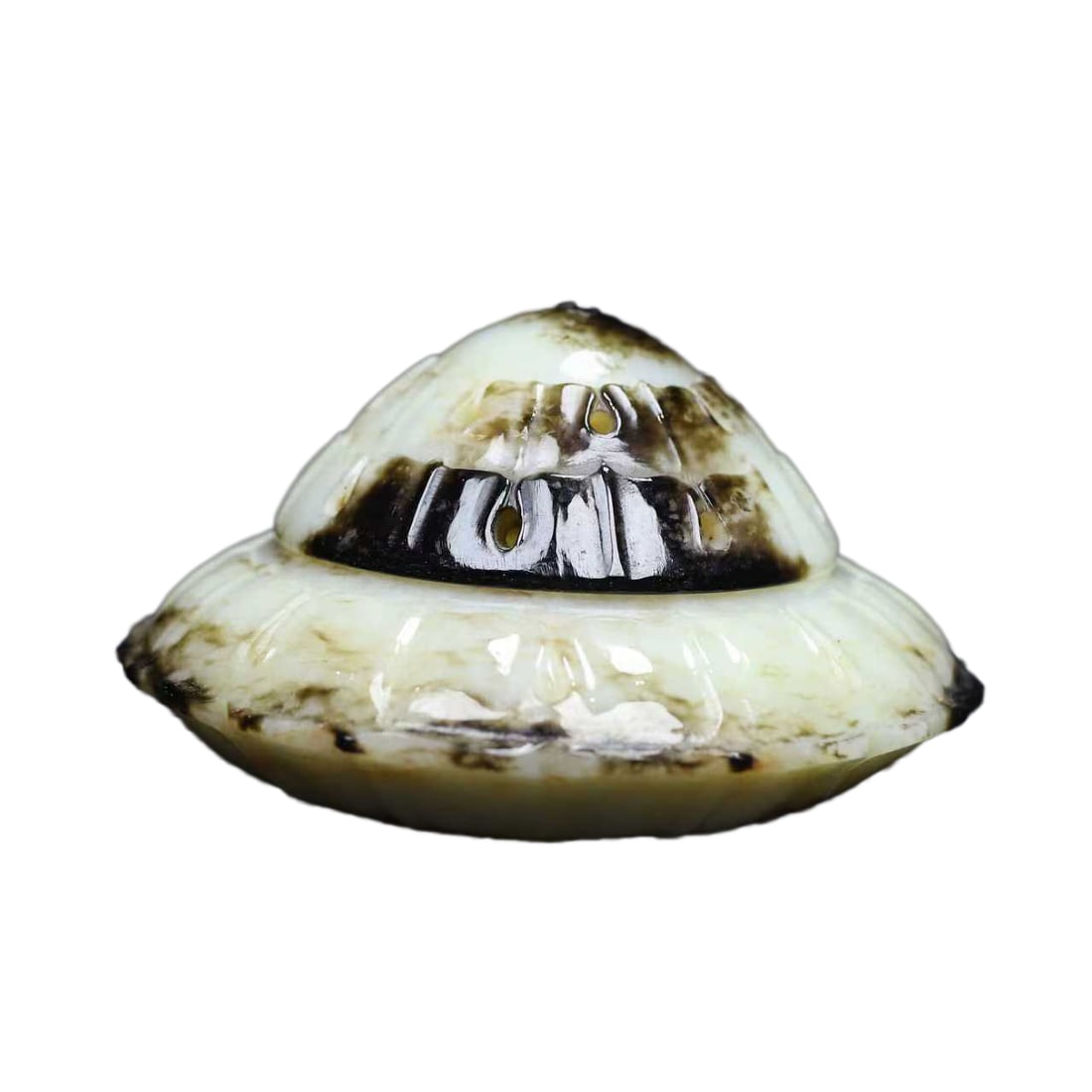 Hetian Jade Hand-Carved Incense Burner: Hetian Jade Hand-Carved Incense BurnerDimension: 100 x 100 x 50 (mm) 3.94 x 3.94 x 1.97 (inches) Weight: 0.33 lbs/ 302 g