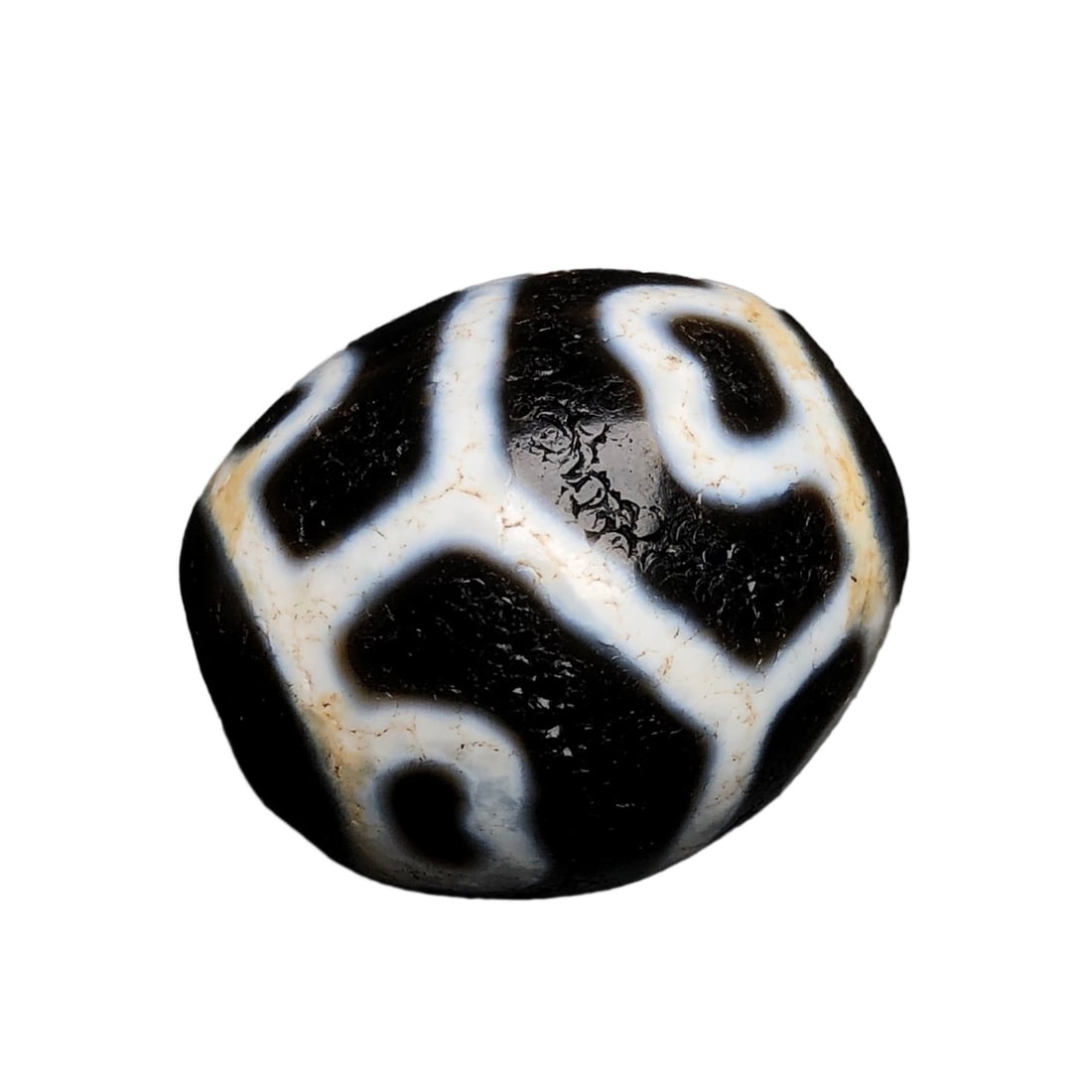 Tibetan DZI Agate Lucky Pendant: Tibetan DZI Agate Lucky Pendant Dimension: 26 x 23 (mm) 1.02 x 0.90 (inches) Weight: 0.04 lbs/ 19 g