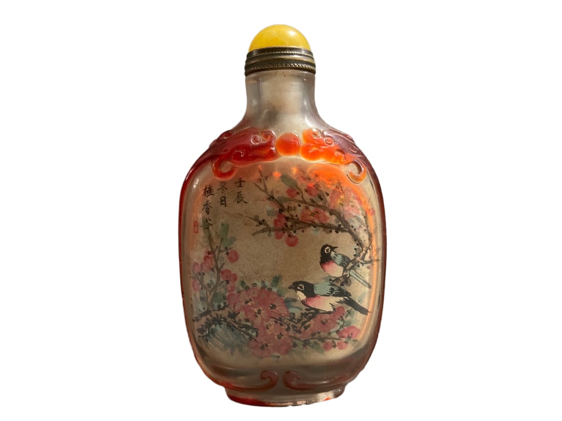 Peking Glass Inside Painting Plum Flower & Magpie Design Snuff Bottle w Stopper: Peking Glass Inside Painting Plum Flower & Magpie Design Snuff Bottle w StopperDimension: 85 x 50 (mm) 3.35 x 1.97 (inches)