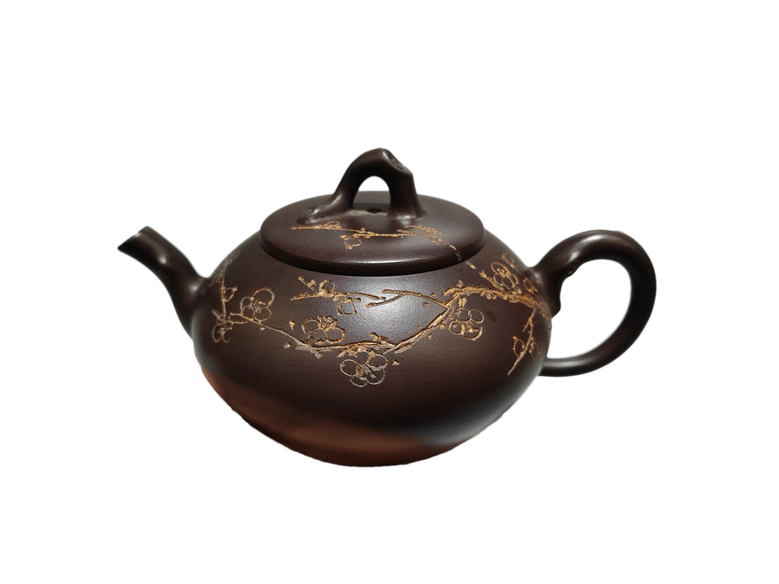 Vintage Yixing Zisha Clay Teapot w Plum Flower: Vintage Yixing Zisha Clay Teapot w Plum FlowerDimension: 160 x 90 (mm) 6.30 x 3.54 (inches) Capacity: 280 ml