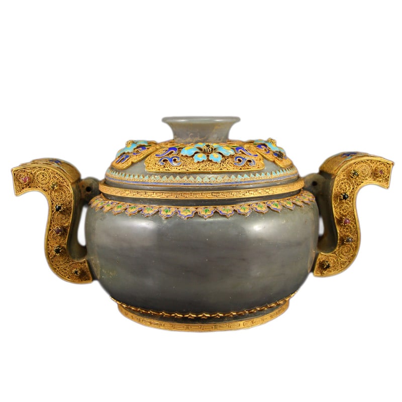 Hetian Jade Incense Burner Inlay Gold Wires Enamel & Gems: Hetian Jade Incense Burner Inlay Gold Wires Enamel & GemsDimension: 295 x 190 x 165 (mm) 11.61 x 7.48 x 6.50 (inches) Weight: 5.39 lbs/ 2444 g