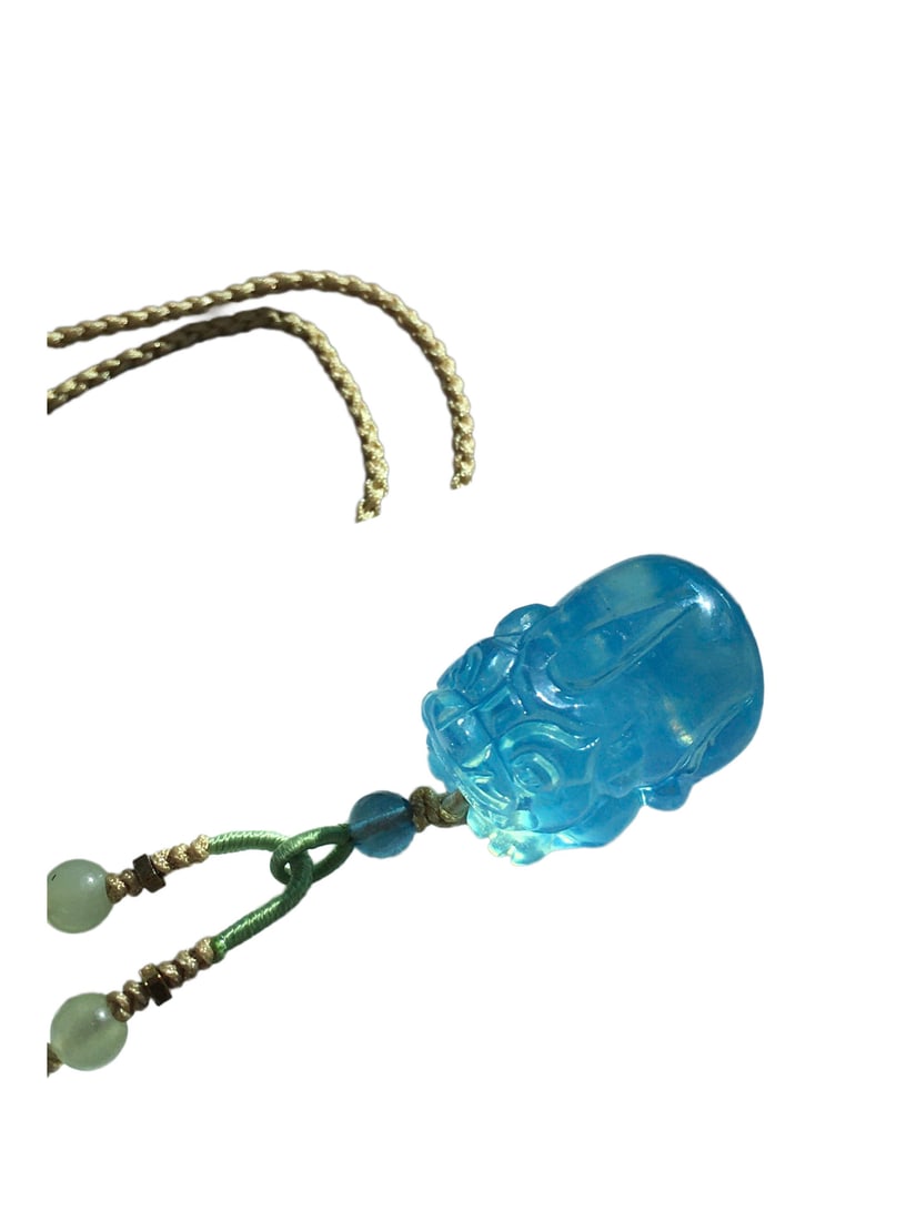 Aquamarine Hand-Carved Divine Beast Pendant/Sweater Chain w Fortune Pixiu: Aquamarine Hand-Carved Divine Beast Pendant/Sweater Chain w Fortune PixiuDimension: 24 x 15.2 x 14.5 (mm) 0.94 x 0.60 x 0.57 (inches)Weight: 0.02 lbs/ 10.56 g