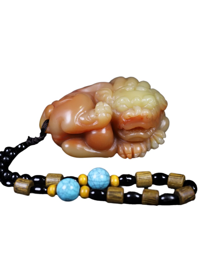 Vintage Shoushan Stone Hand-Carved Pendant w Fortune Pixiu: Vintage Shoushan Stone Hand-Carved Pendant w Fortune PixiuDimension: 80 x 35 (mm) 3.15 x 1.38 (inches) Weight: 0.50 lbs/ 226 gThe box is included after you have won the auction.