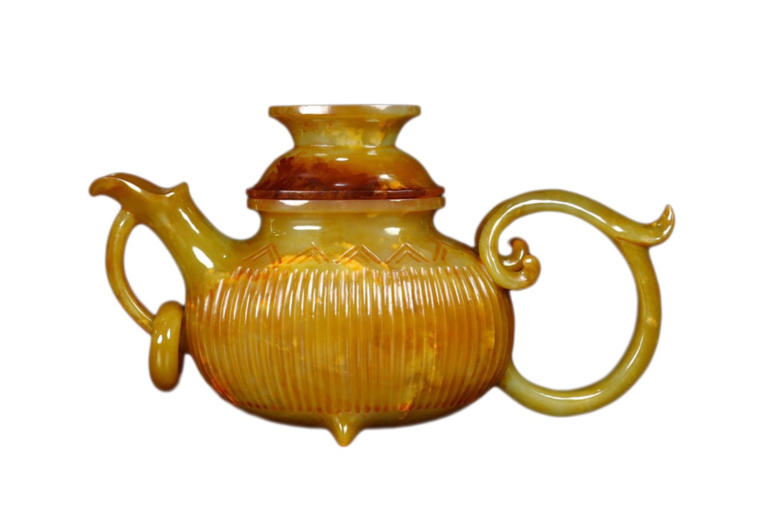 Vintage Hetian Jade Teapot: Vintage Hetian Jade TeapotDimension: 210 x 120 x 70 (mm) 8.27 x 4.72 x 2.75 (inches) Weight: 1.00 lbs/ 452 g