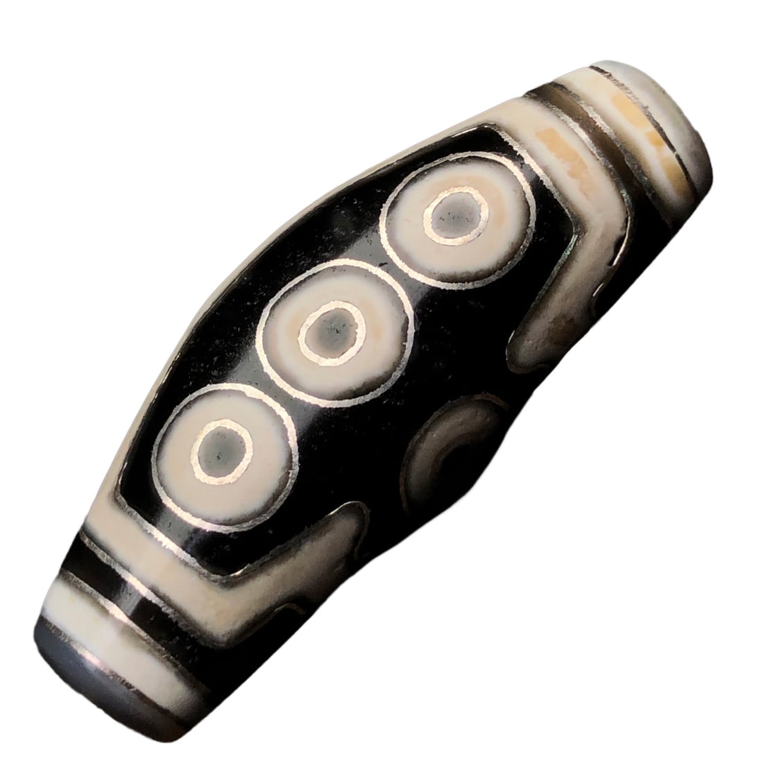 Tibetan 7 Eye DZI Agate Inlay Silver Wires Lucky Pendant: Tibetan 7 Eye DZI Agate Inlay Silver Wires Lucky PendantDimension: 50 x 19 x 14 (mm) 1.97 x 0.75 x 0.55 (inches) Weight: 0.04 lbs/ 20 g