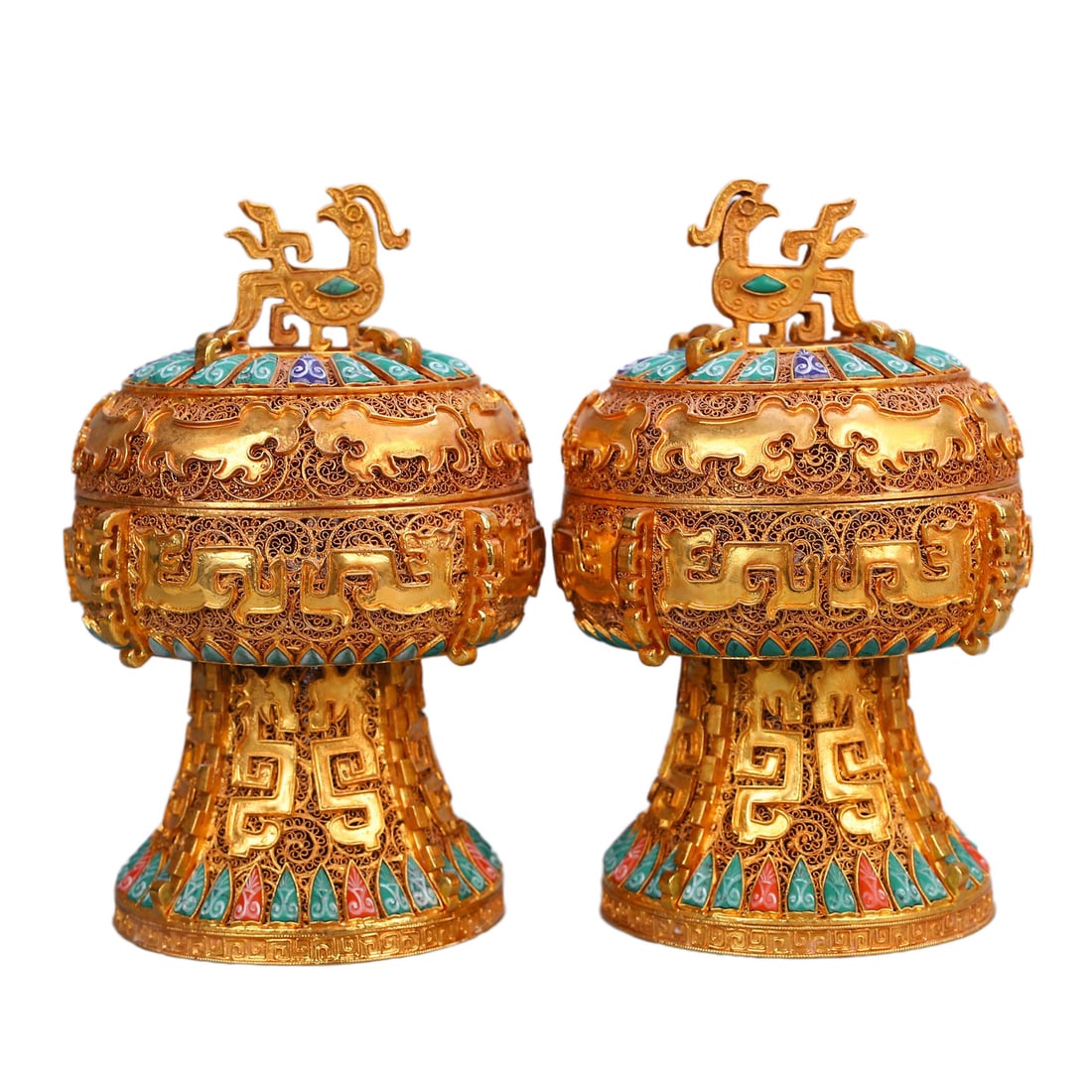 A Pair Vintage Gilt Gold Copper Inlay Gems Pot: A Pair Vintage Gilt Gold Copper Inlay Gems PotDimension: 240 x 150 (mm) 9.45 x 5.90 (inches) Weight: 2.39 lbs/ 1083 gDimension: 240 x 150 (mm) 9.45 x 5.90 (inches) Weight: 2.42 lbs/ 1100 g