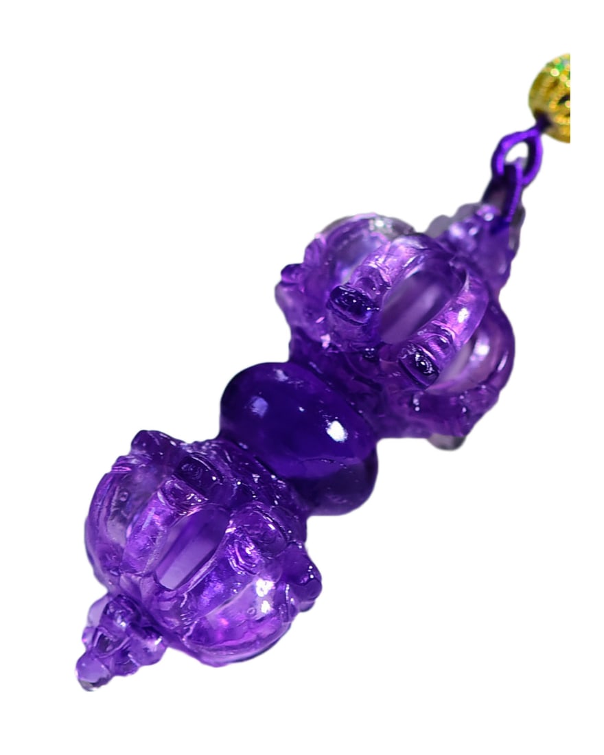 Amethyst Hand-Carved Pendant w Pestle Xiangmo: Amethyst Hand-Carved Pendant w Pestle XiangmoDimension: 56 x 21 (mm) 2.20 x 0.83 (inches)