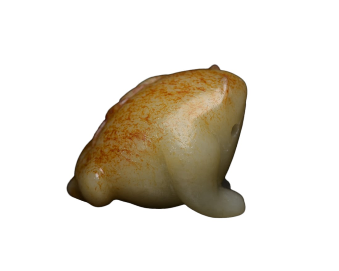 Vintage Hetian Jade Hand-Carved Pendant w Toad: Vintage Hetian Jade Hand-Carved Pendant w ToadDimension: 44 x 38 x 36 (mm) 1.73 x 1.50 x 1.42 (inches) Weight: 0.17 lbs/ 79 g